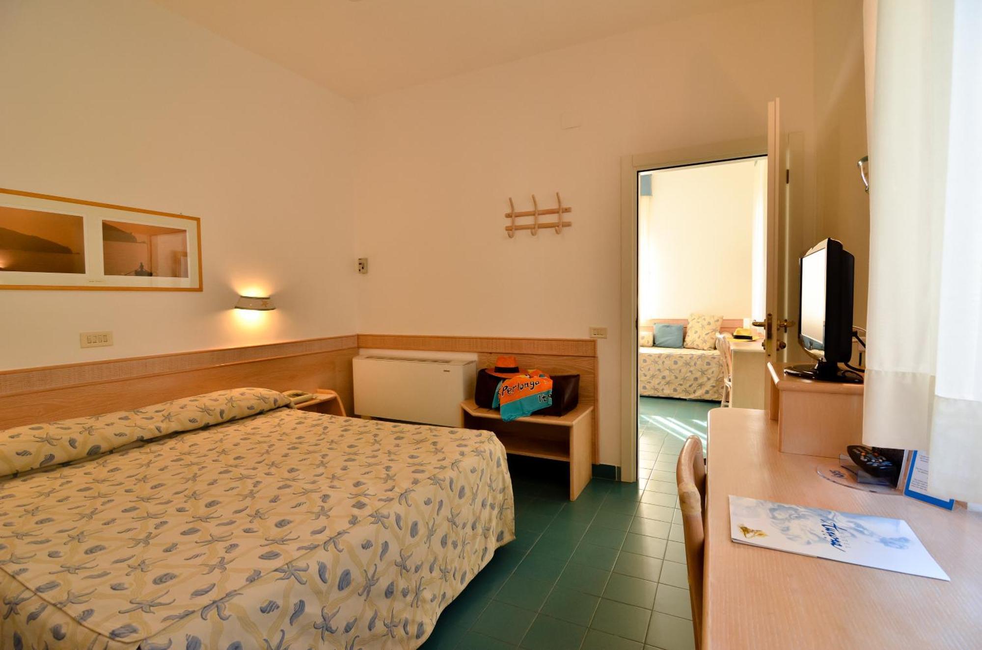 Hotel Aurora Sperlonga Luaran gambar